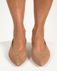 Bianca Buccheri Chels Camel