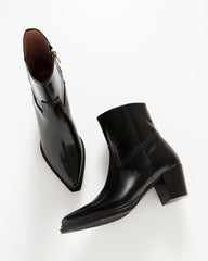 Bianca Buccheri Gigi Black