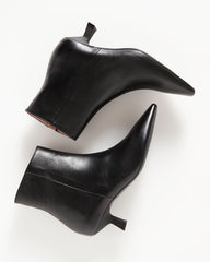 Bianca Buccheri Clarissa Black