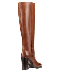Elegant women's tall leather boots in rich tan – made in Italy, perfect for Australian winter style