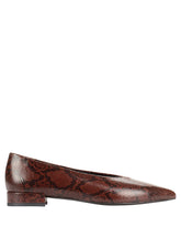 Bianca Buccheri Pauline Tan Flat