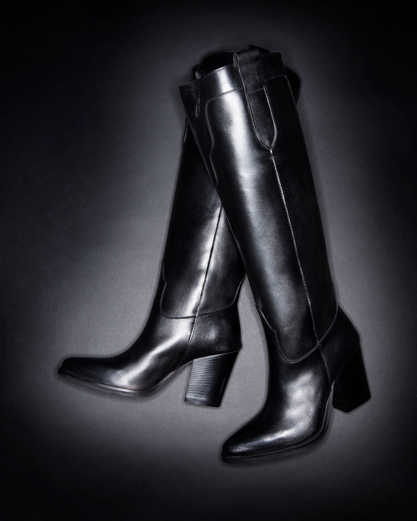 Bianca Buccheri Hadid Black