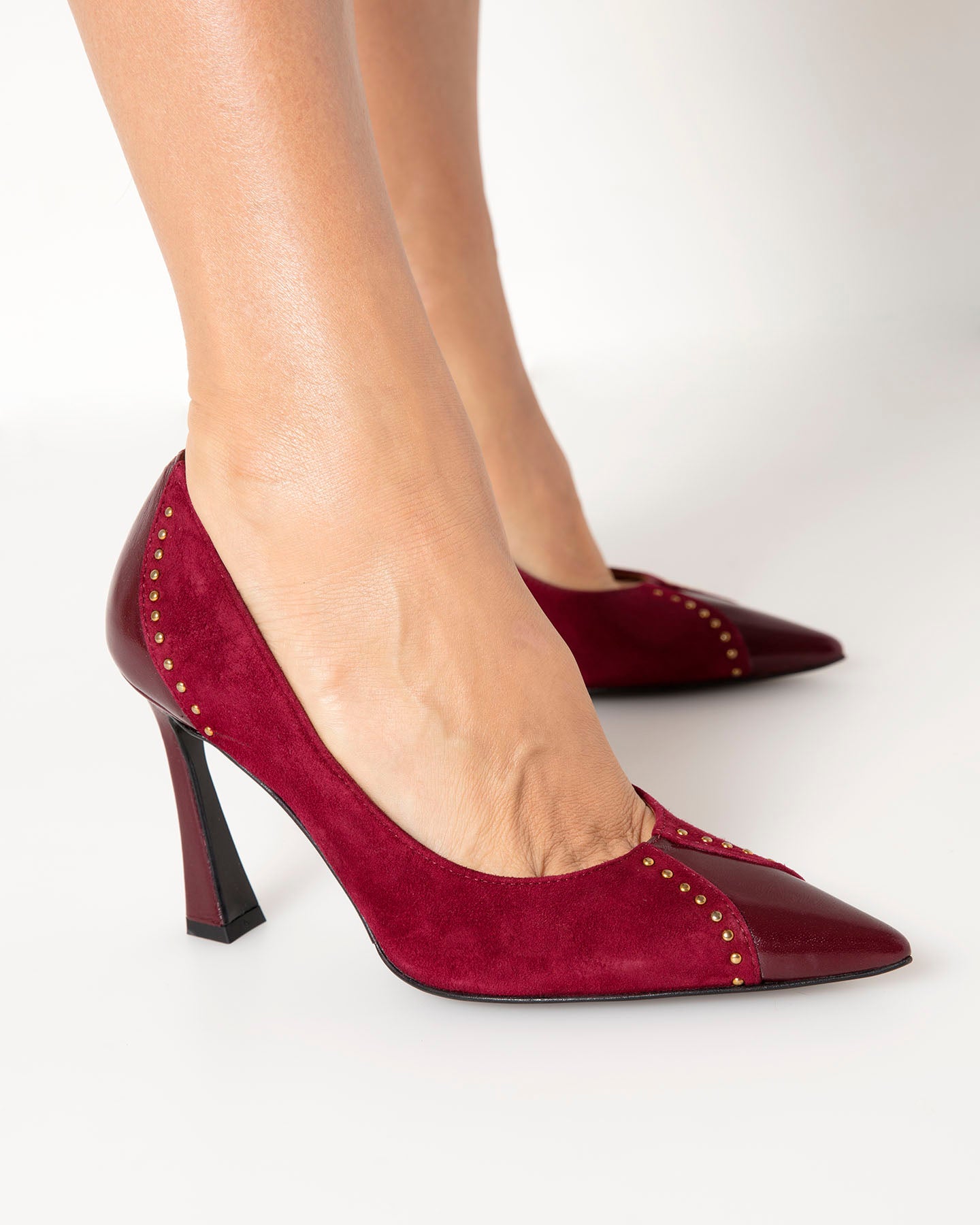 Bianca Buccheri Simy Burgundy