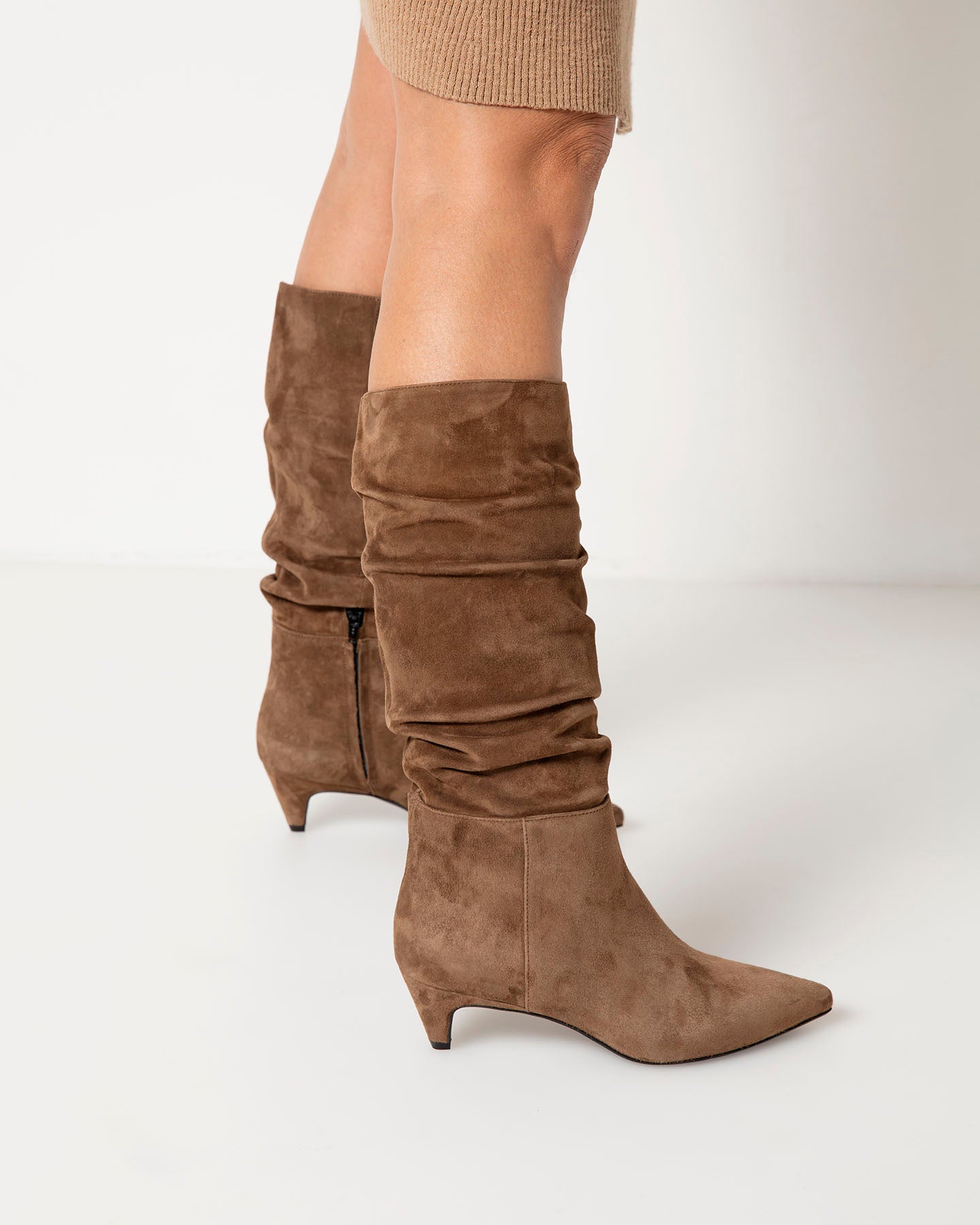 Bianca Buccheri Tory Taupe