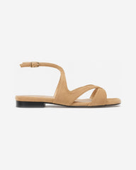 Bianca Buccheri Lillie Camel